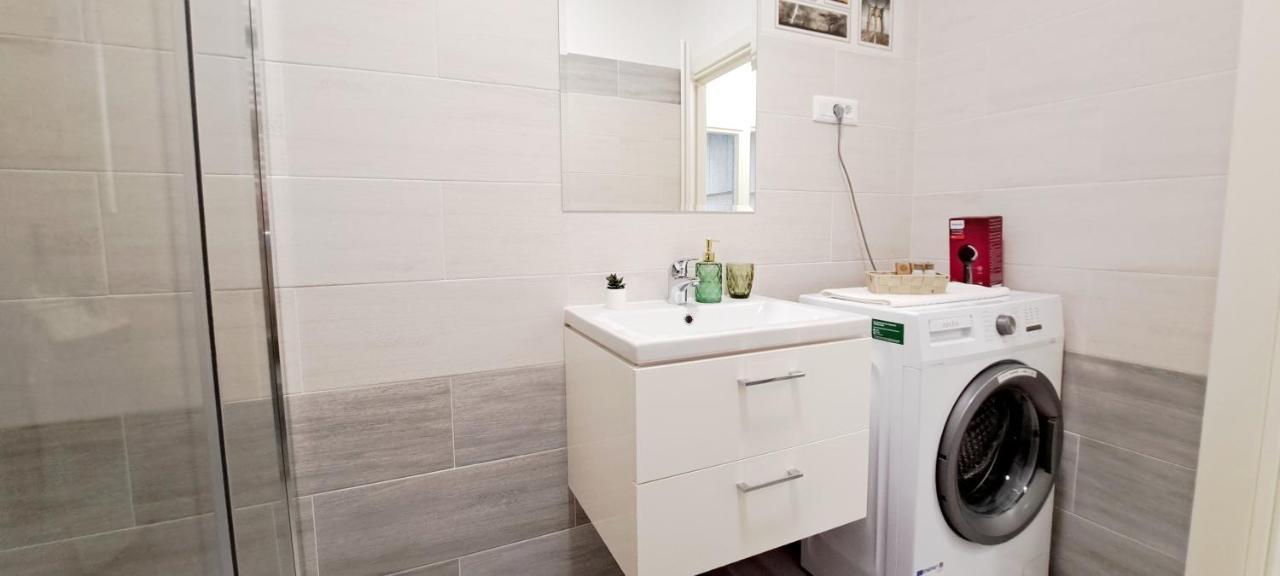 Relax Home Apartment Q Яссы Экстерьер фото