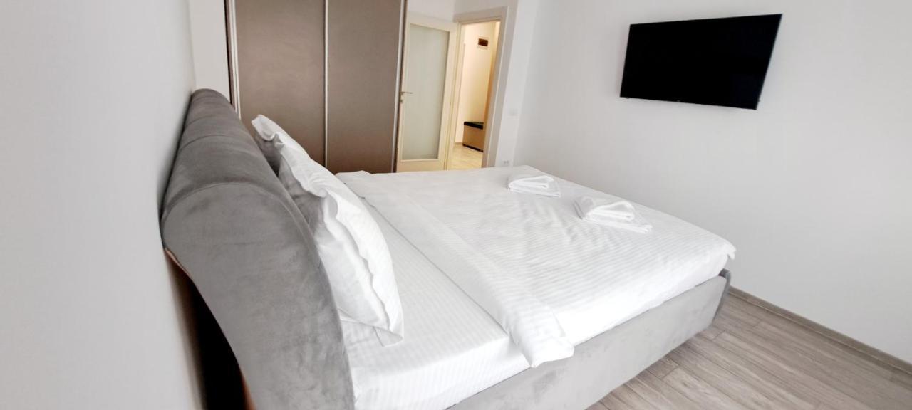 Relax Home Apartment Q Яссы Экстерьер фото