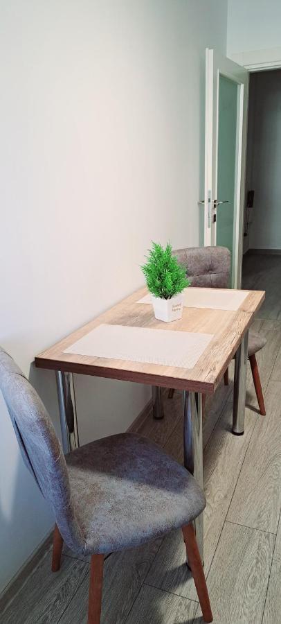 Relax Home Apartment Q Яссы Экстерьер фото